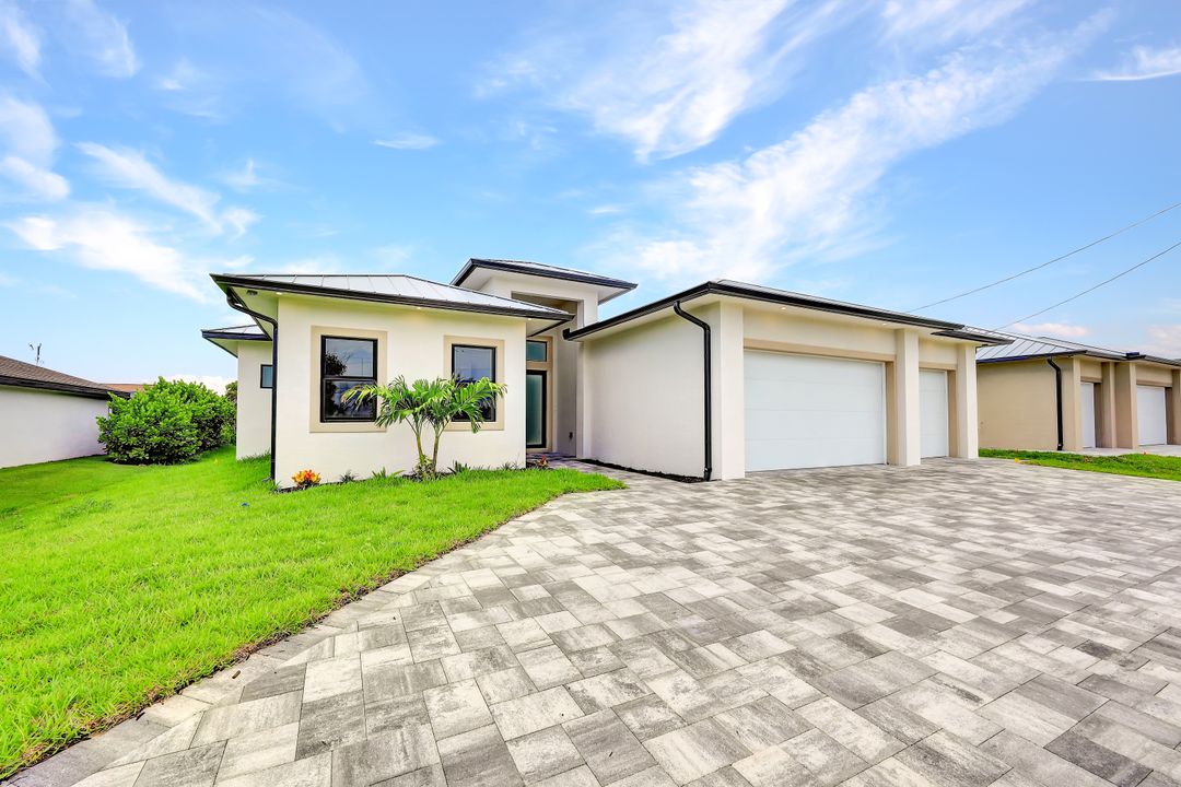 4930 Agualinda Blvd, Cape Coral, FL 33914