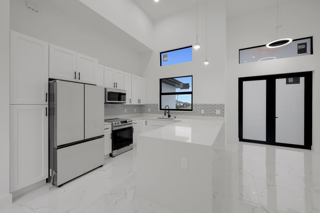 4321 NW 32nd St, Cape Coral, FL 33993