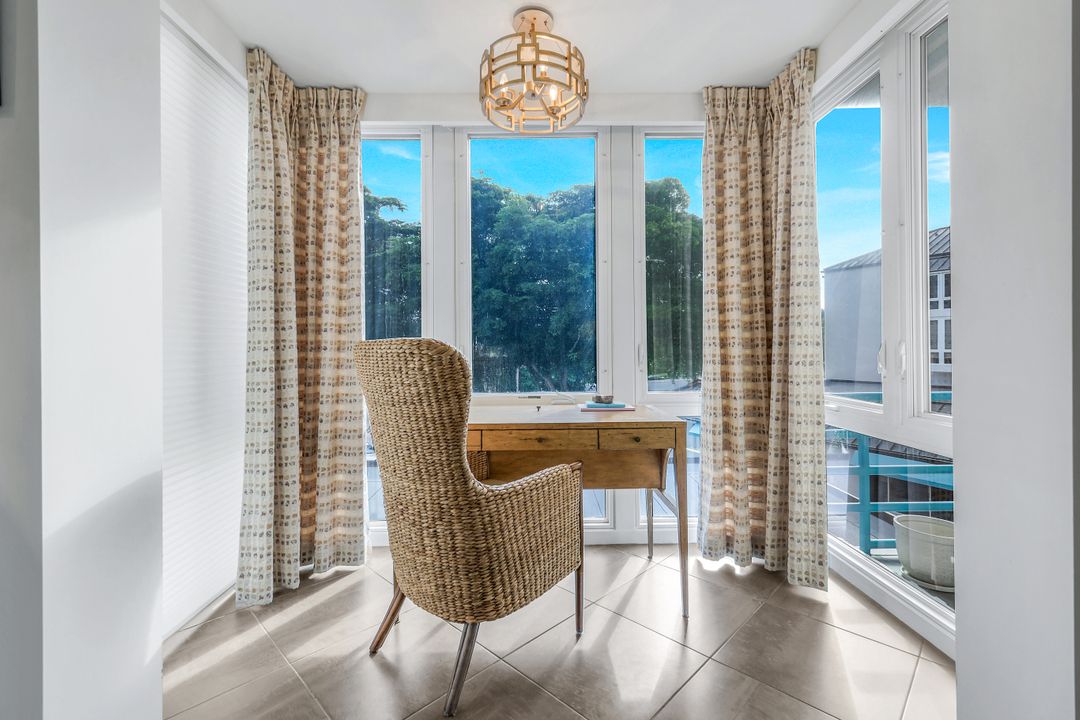 355 Park Shore Dr #1-134, Naples, FL 34103