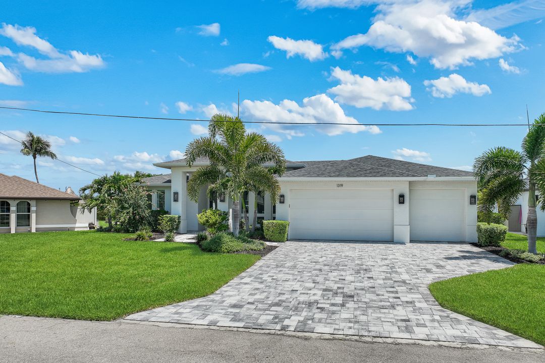 1319 SE 38th St, Cape Coral, FL 33904