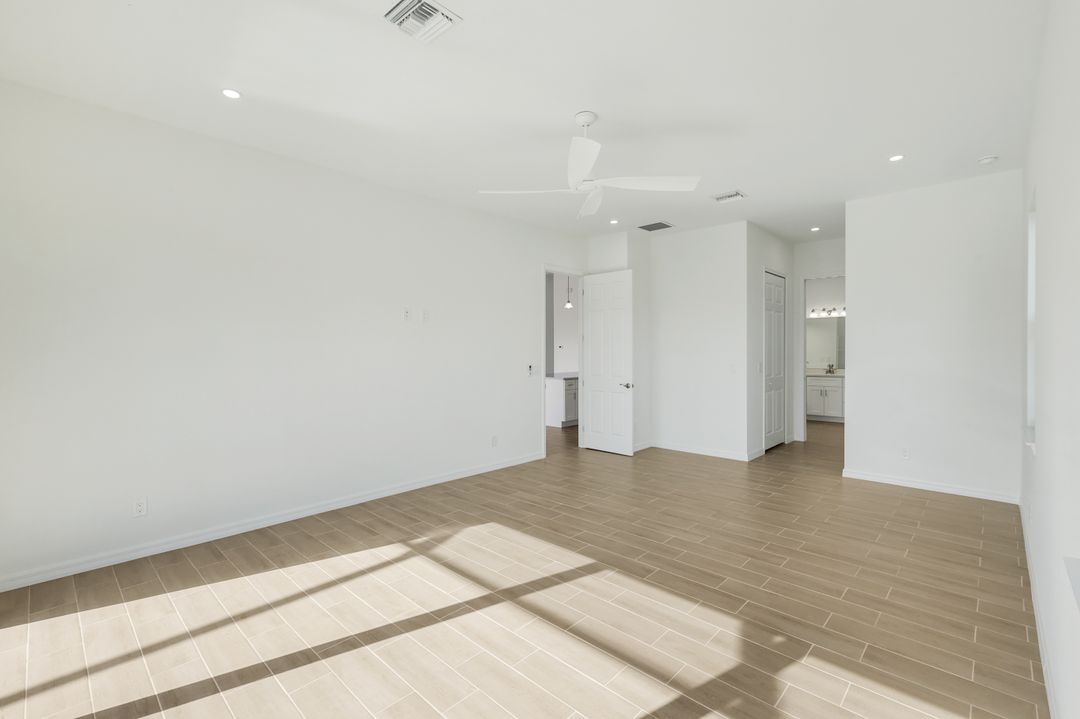 4817 Pelican Blvd, Cape Coral, FL 33914