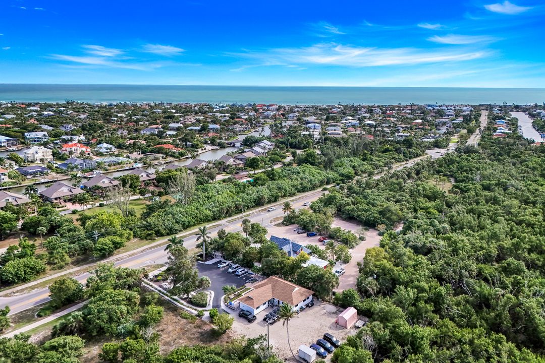 1177 Causeway Blvd, Sanibel, FL 33957