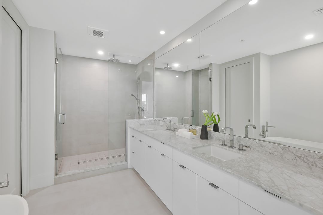 1130 3rd Ave S #105, Naples, FL 34102