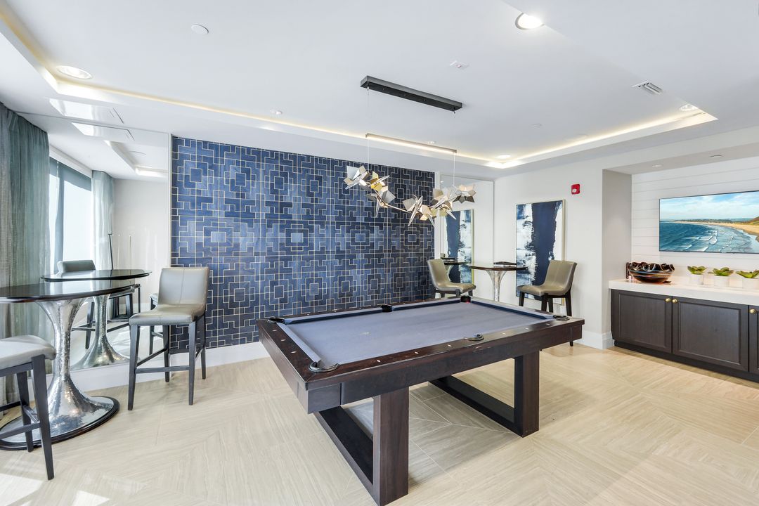 1135 3rd Ave S #209, Naples, FL 34102