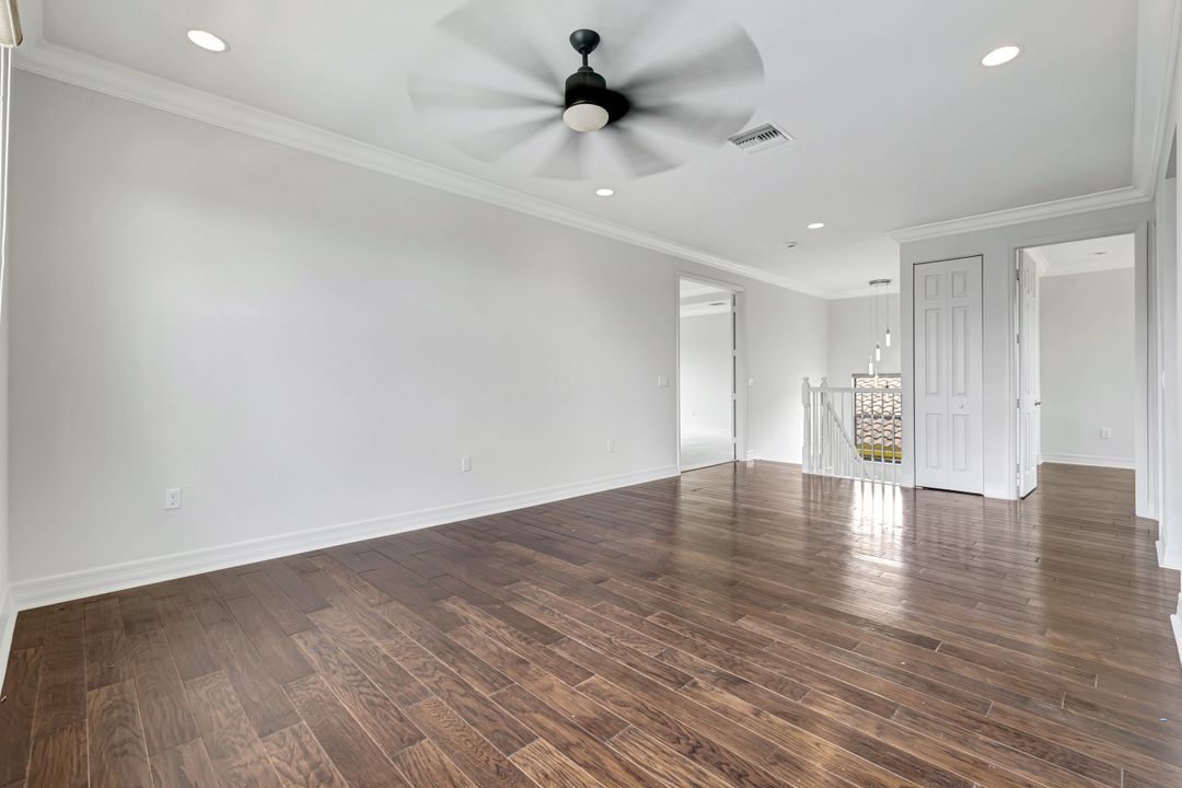 3430 Tigris Ln, Naples, FL 34119