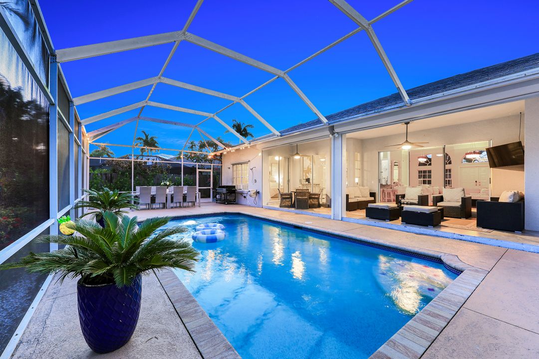 778 95th Ave N, Naples, FL 34108