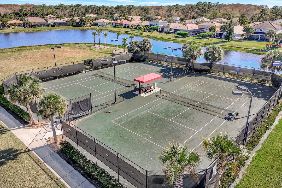 15732 Angelica Dr, Alva, FL 33920