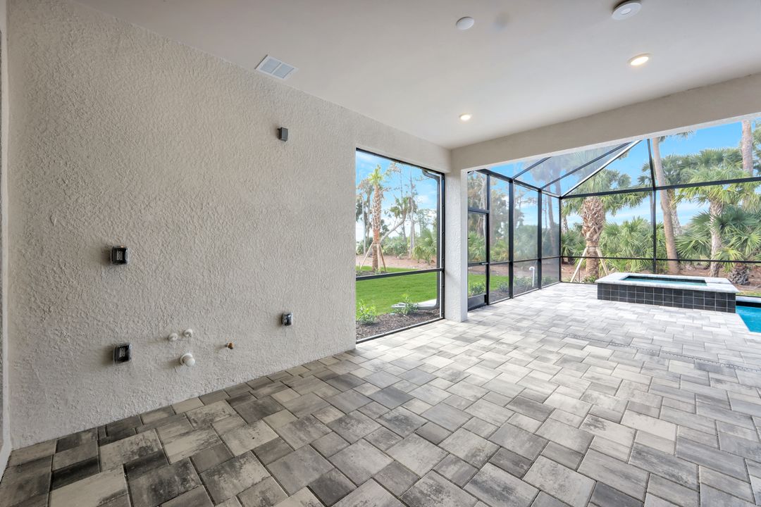 1773 Verada Ct, Naples, FL 34120