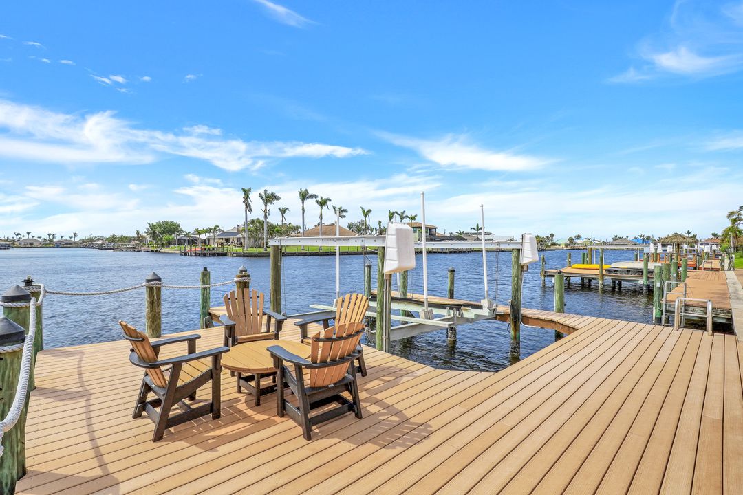 4702 SW 25th Ct, Cape Coral, FL 33914