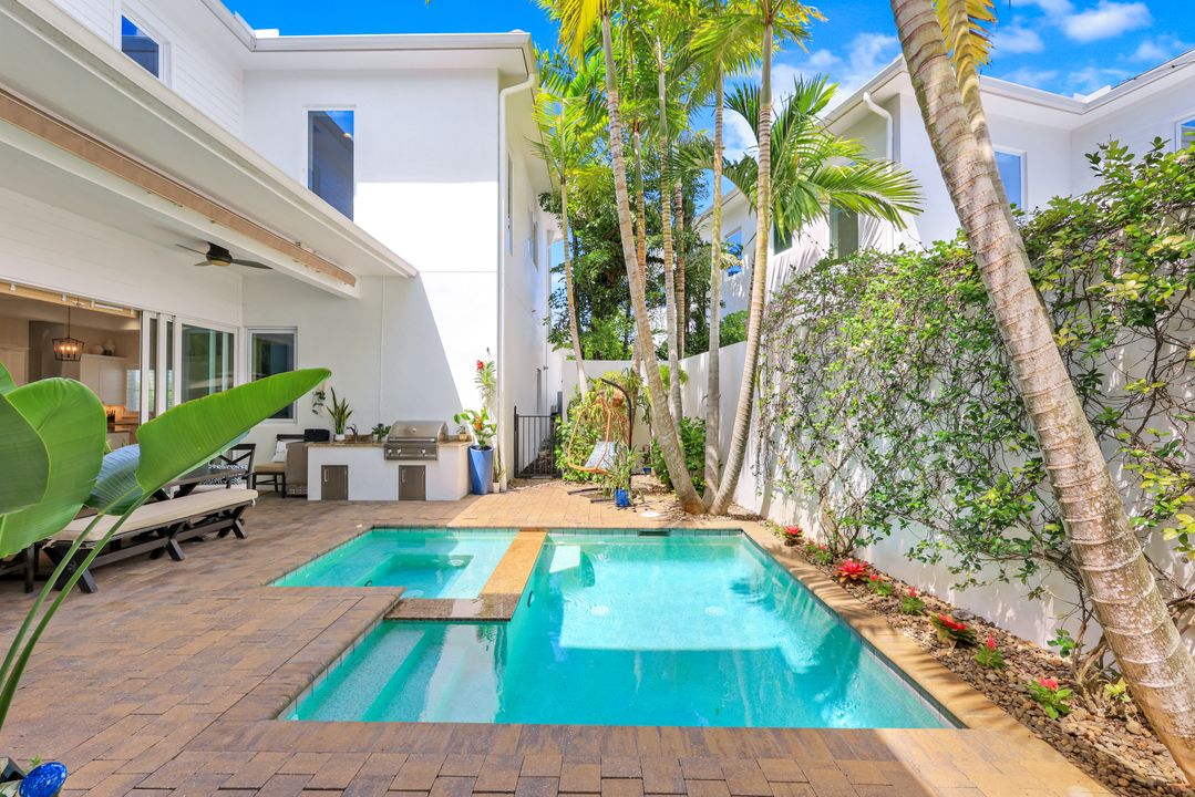9161 Mercato Way, Naples, FL 34108