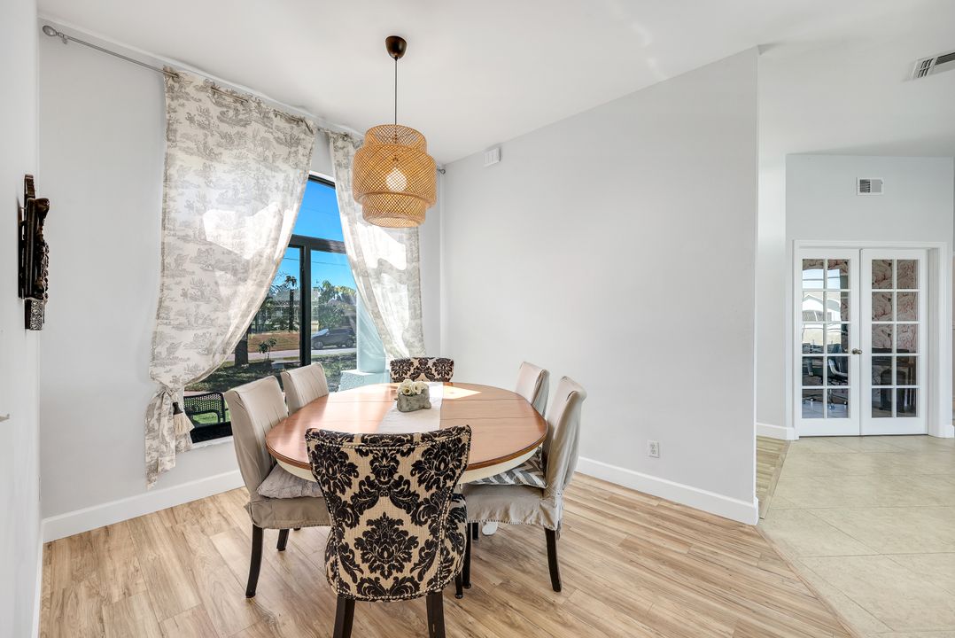 1417 SW 28th Terrace, Cape Coral, FL 33914