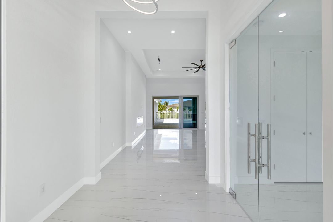 2029 SW 41st St, Cape Coral, FL 33914