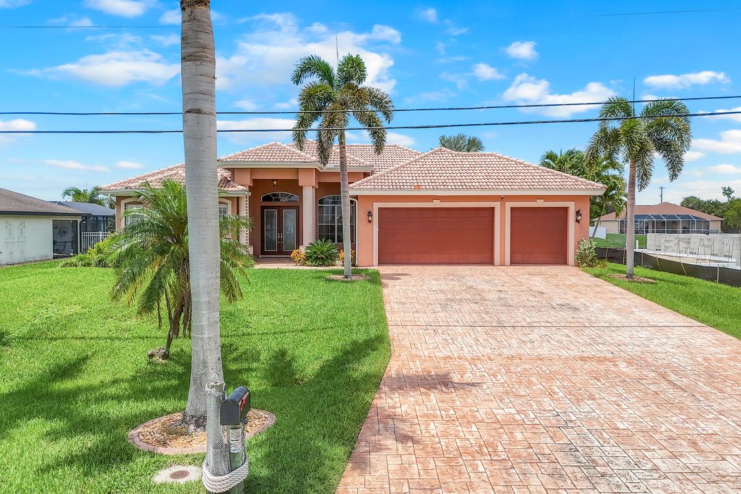 3214 SW 11th Pl, Cape Coral, FL 33914