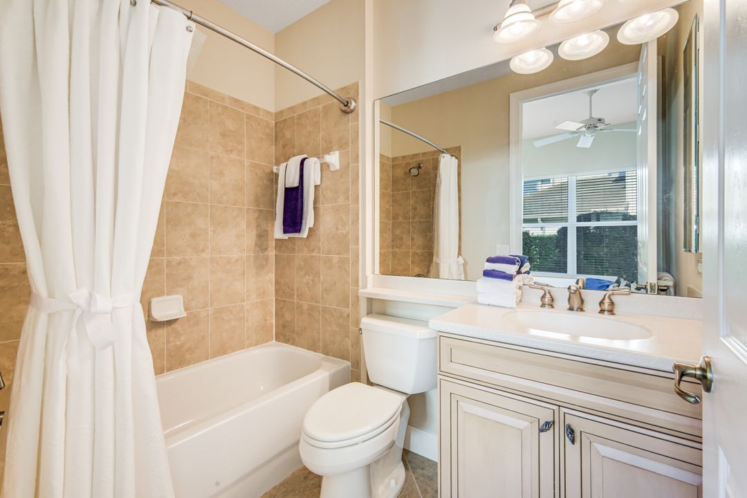 9217 Quartz Ln #102, Naples, FL 34120