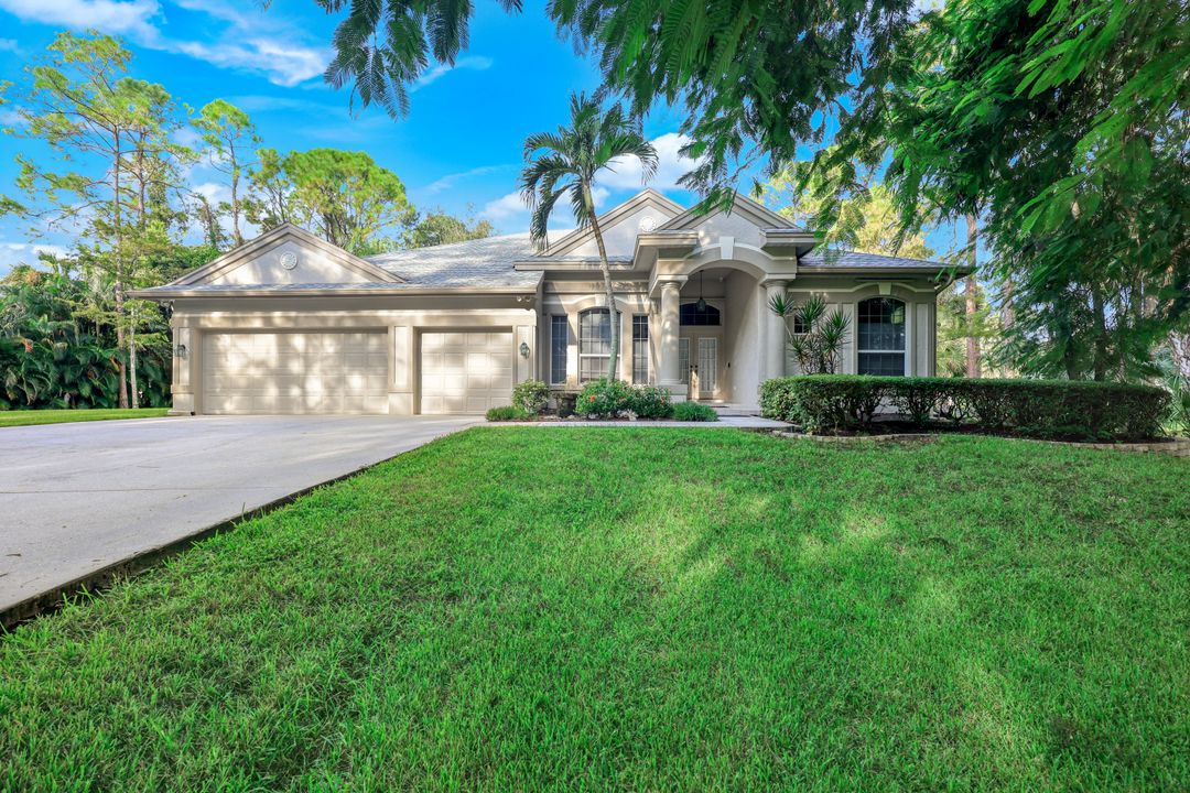 661 27th St NW, Naples, FL 34120
