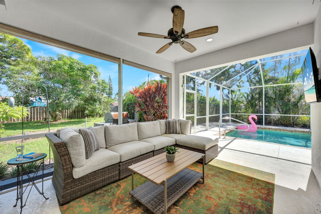 636 102nd Ave N, Naples, FL 34108, Naples, FL 34108