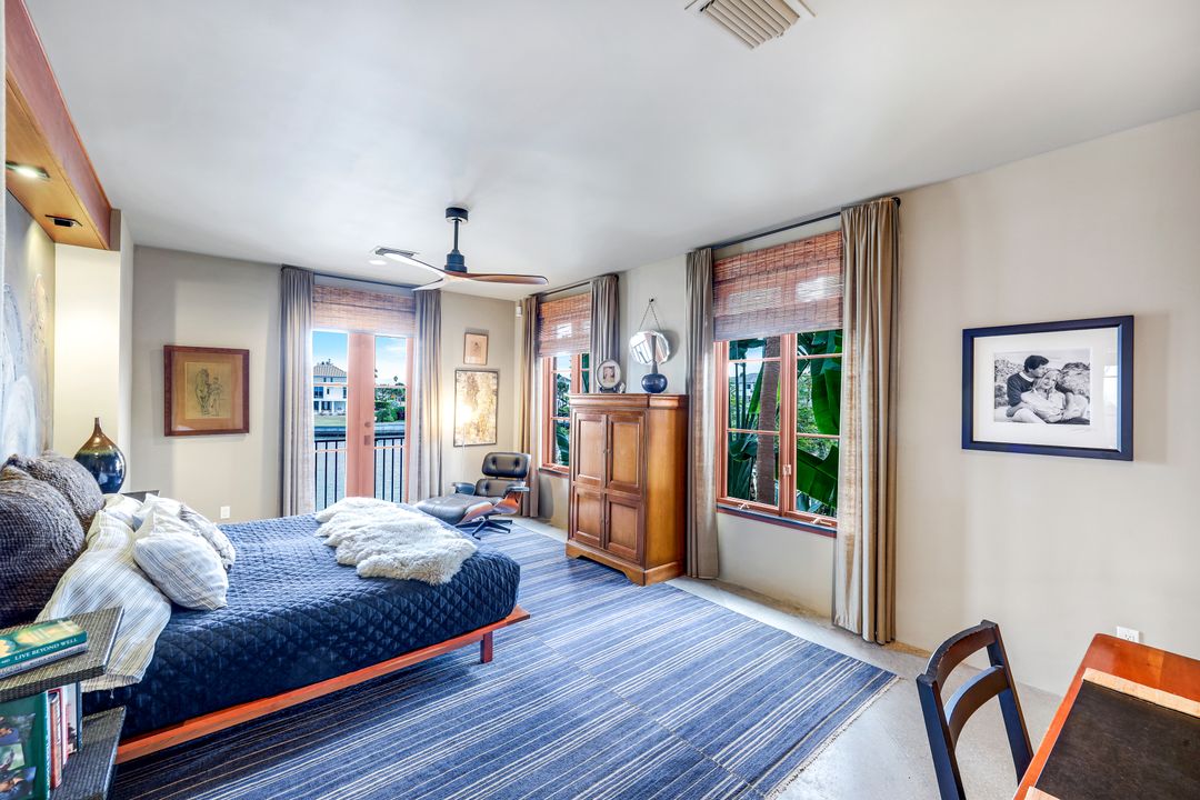 290 Channel Dr, Naples, FL 34108