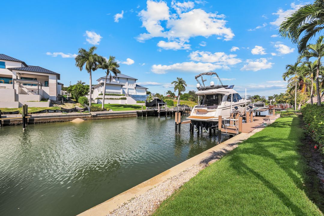 1658 McIlvaine Ct, Marco Island, FL 34145