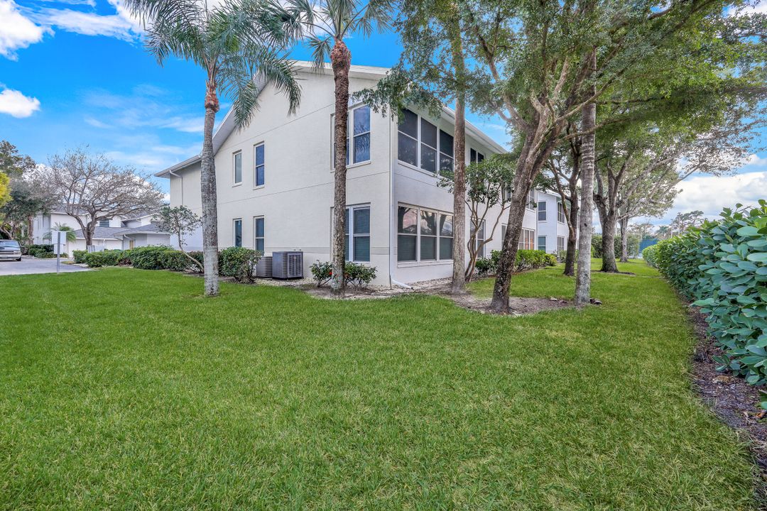 1345 Charleston Square Dr Apt 102, Naples, FL 34110