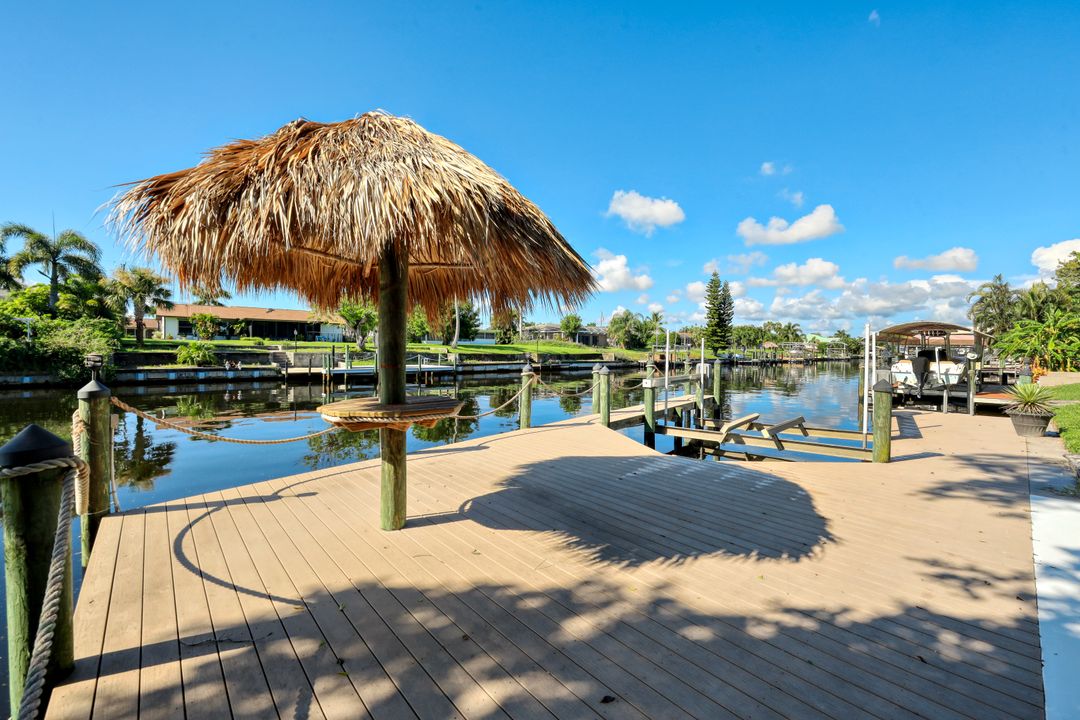 1426 SE 32nd St, Cape Coral, FL 33904