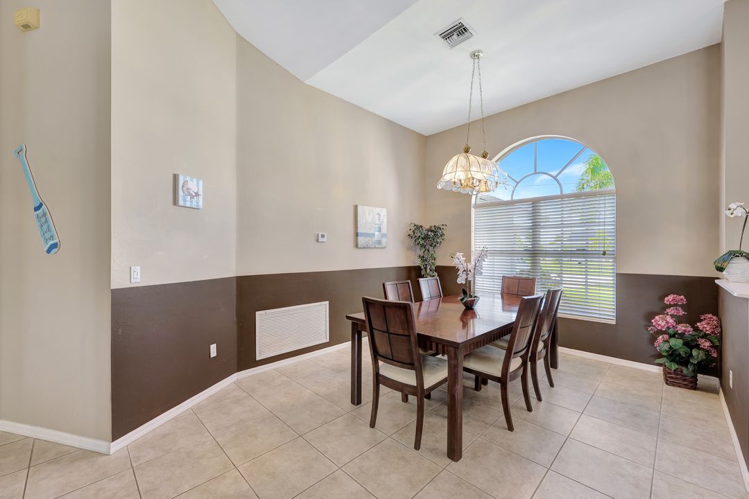 2137 SE 19th Ave, Cape Coral, FL 33990