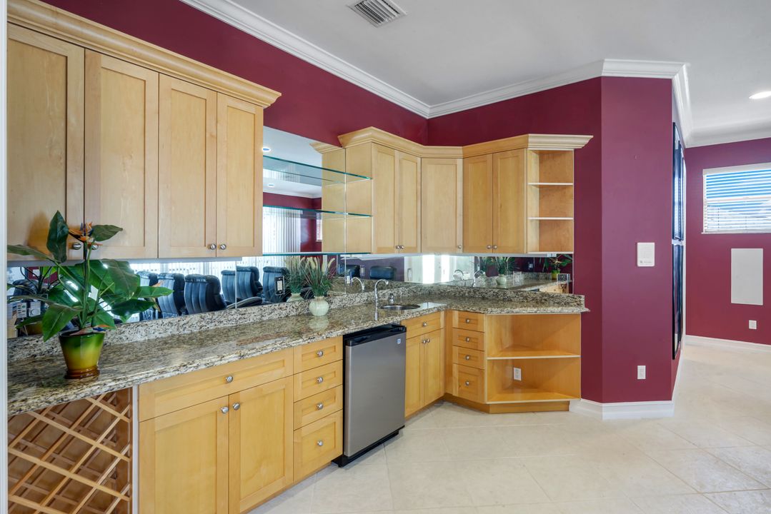 1658 McIlvaine Ct, Marco Island, FL 34145