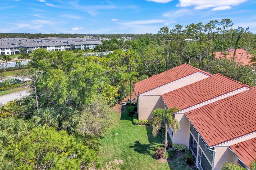 2365 Hidden Lake Dr #9, Naples, FL 34112