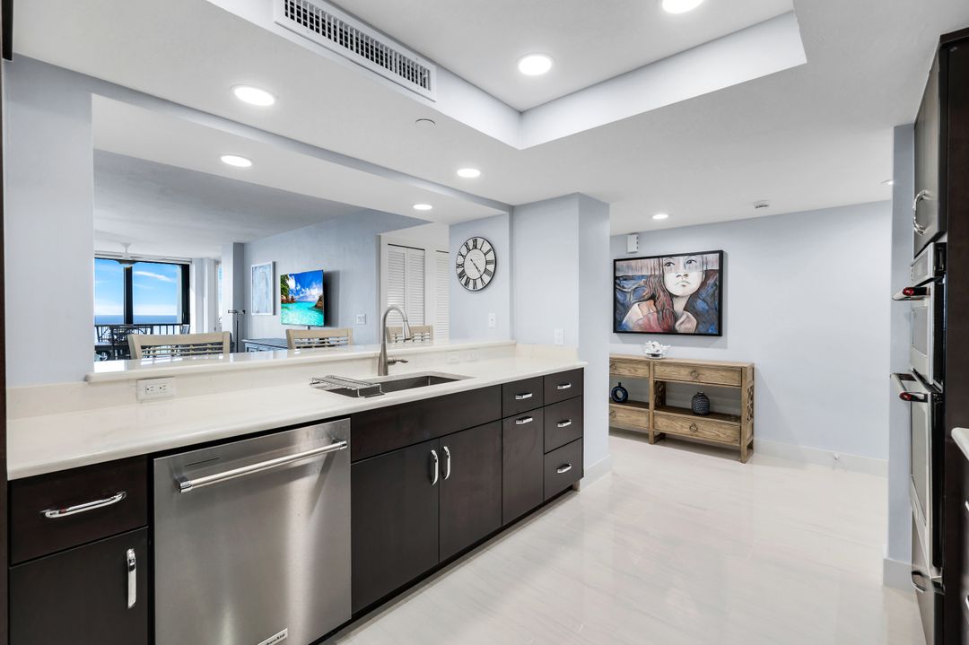 5601 Turtle Bay Dr #1802, Naples, FL 34108