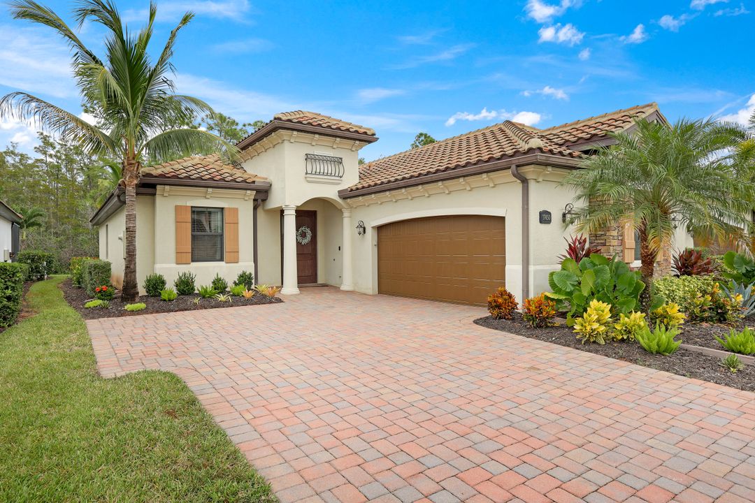 17450 Galway Run, Bonita Springs, FL 34135
