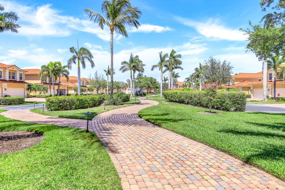 8637 Champions Point #901, Naples, FL 34113
