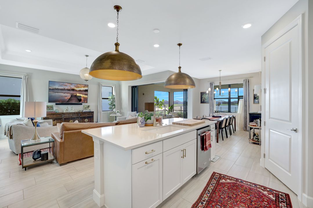 20410 Pebble Gln Dr, Estero, FL 33928
