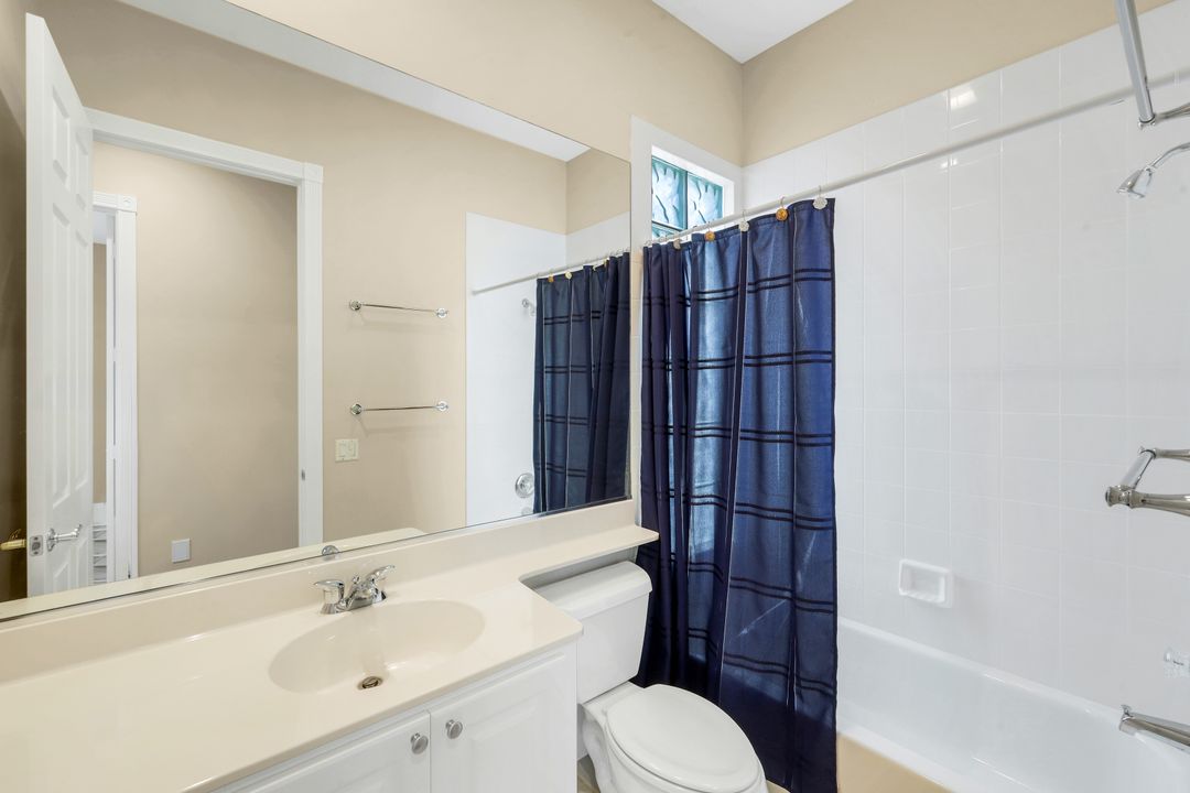 3821 Whidbey Way, Naples, FL 34119