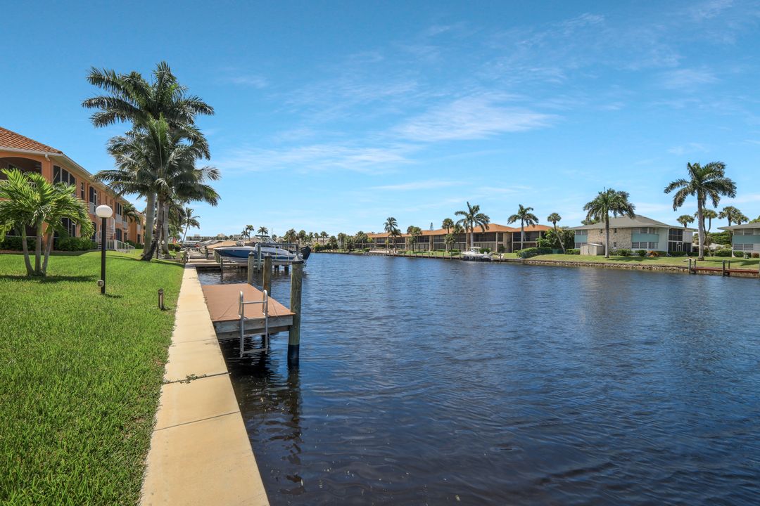 4550 SE 5th Pl #202, Cape Coral, FL 33904