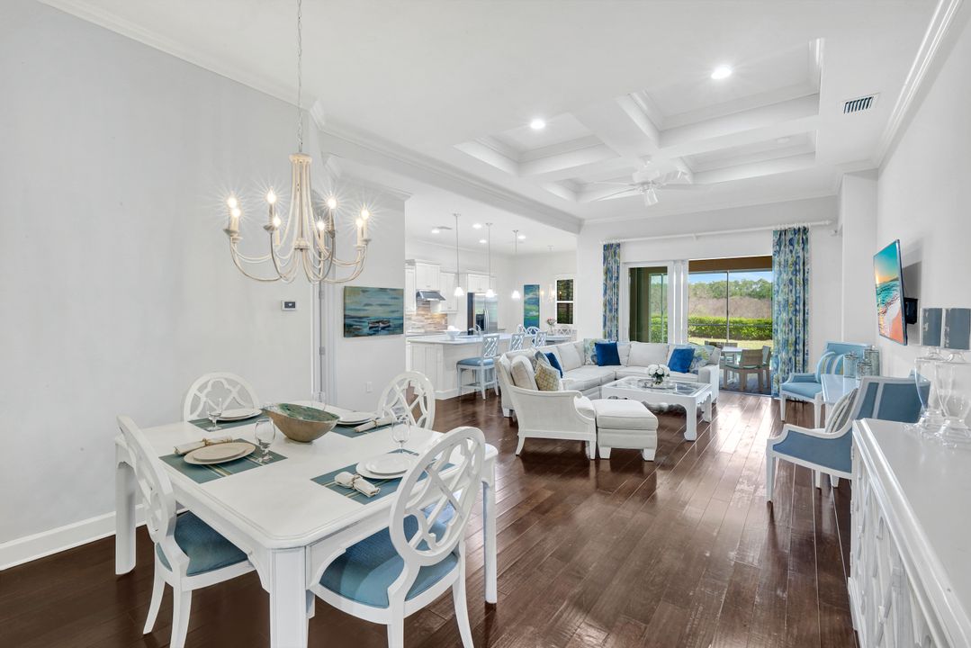 9311 Fieldstone Ln, Naples, FL 34120
