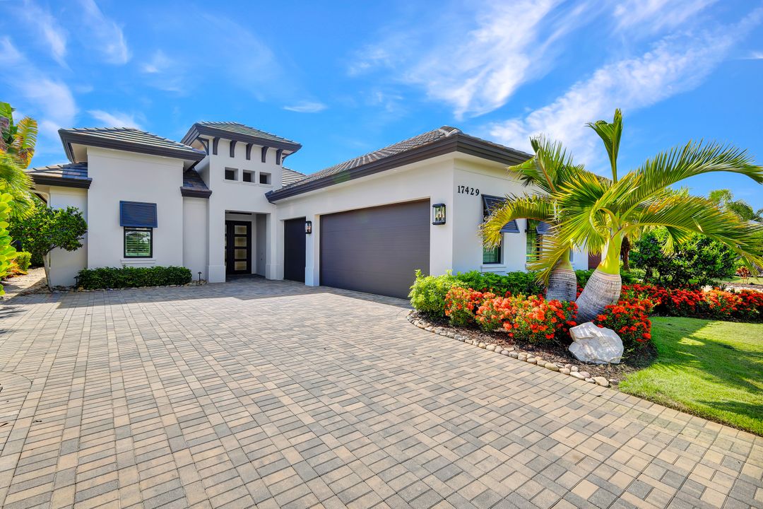 17429 Via Lugano Ct, Miromar Lakes, FL 33913