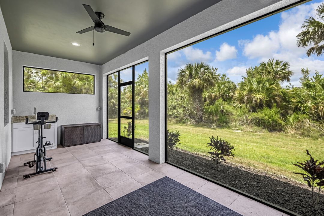 79 41st Ave NE, Naples, FL 34120
