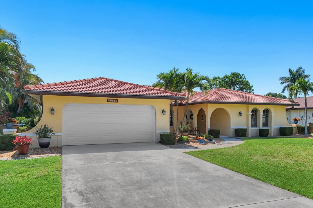 3718 SE 8th Ave, Cape Coral, FL 33904
