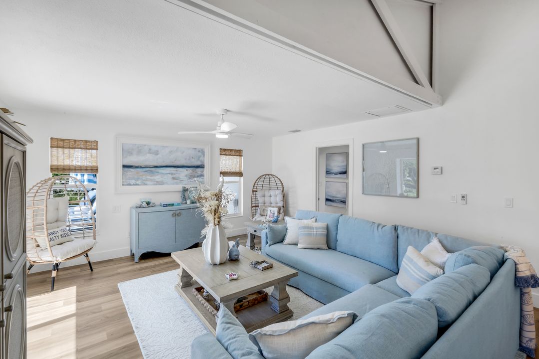 915 Pecten Ct, Sanibel, FL 33957