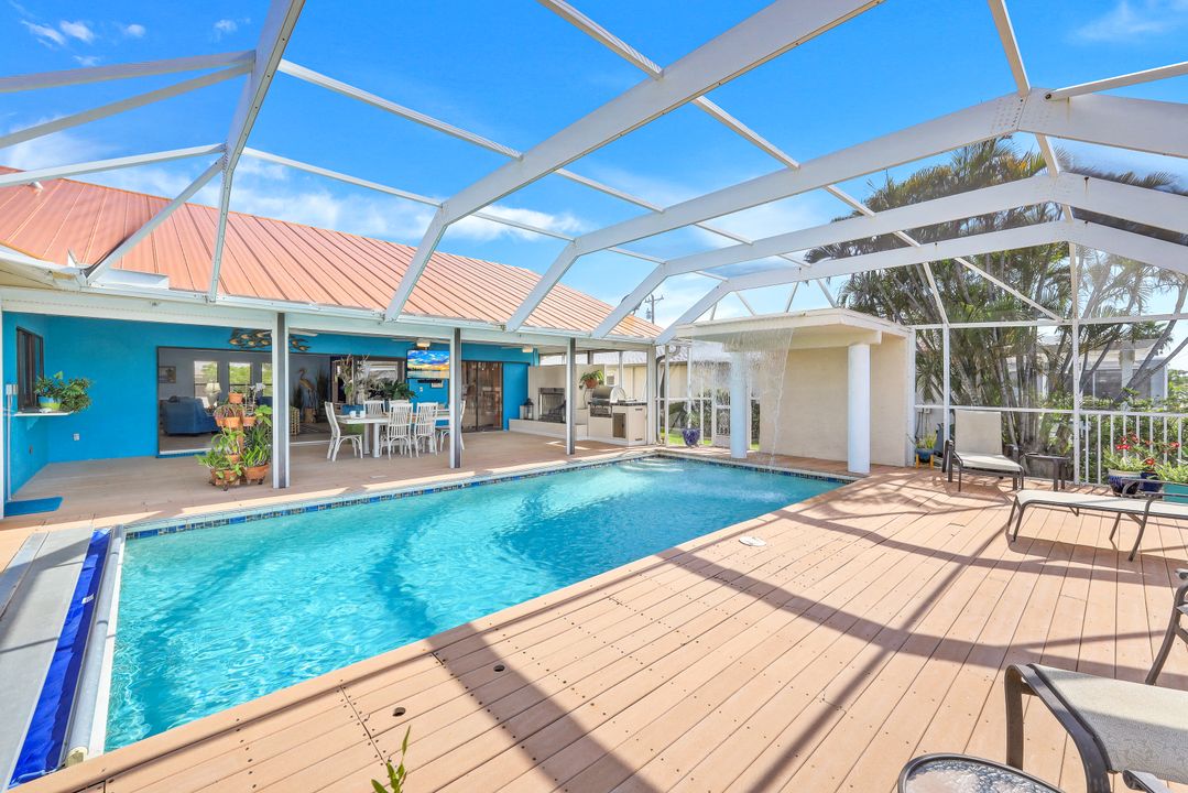 1004 Archer Pkwy E, Cape Coral, FL 33904