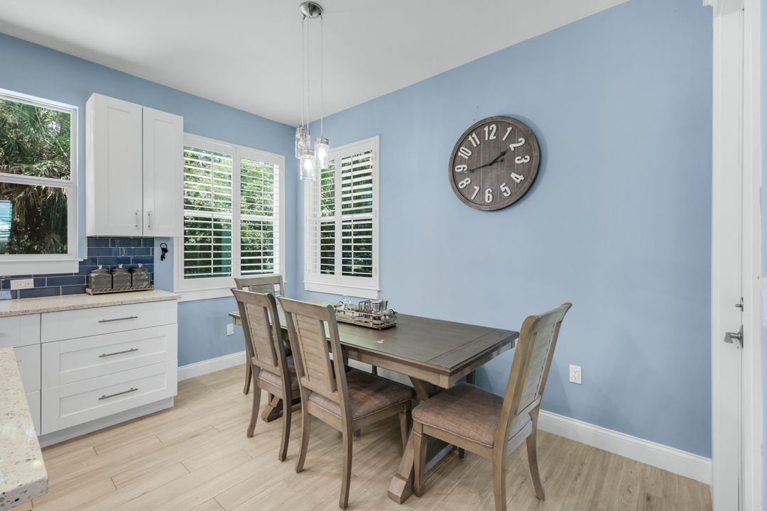 1160 13th St SW, Naples, FL 34117