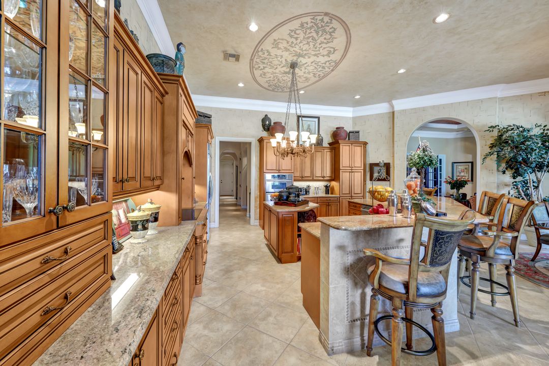 2743 Olde Cypress Dr, Naples, FL 34119