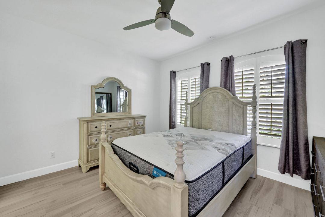 20001 Seadale Ct, Estero, FL 33928