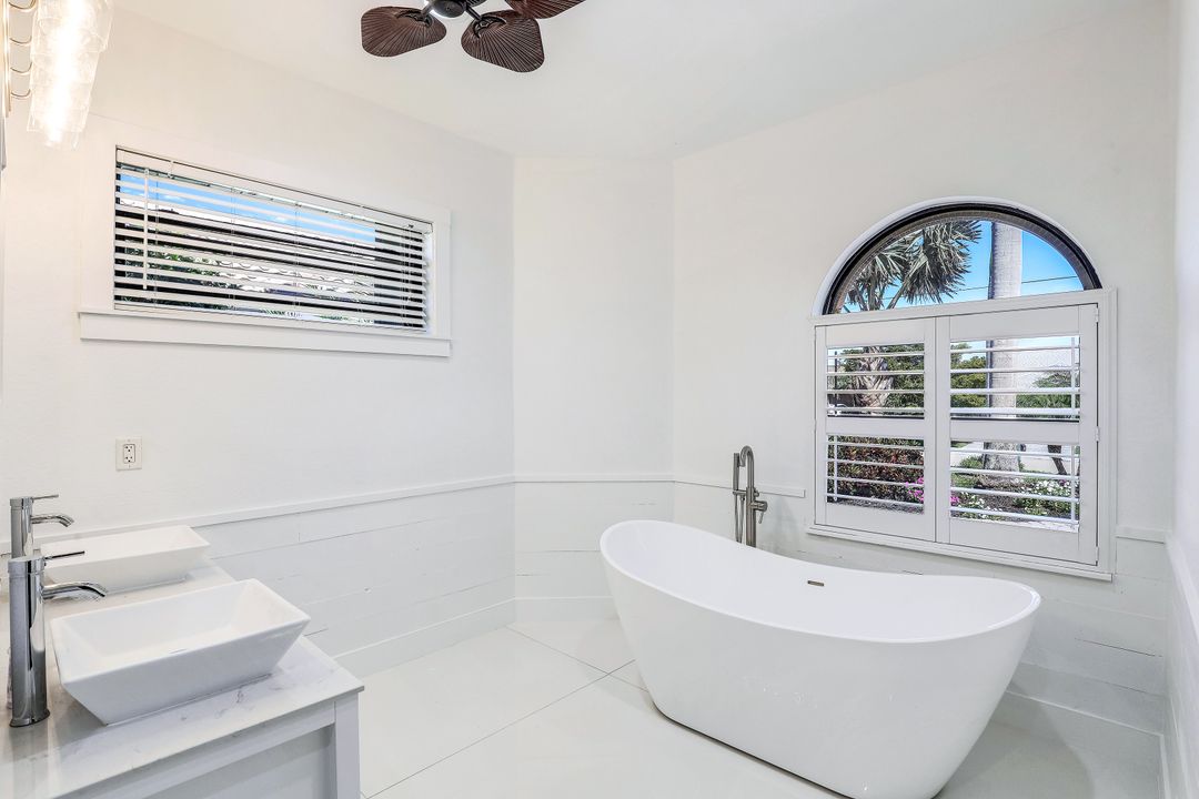 2550 SW 27th Pl, Cape Coral, FL 33914