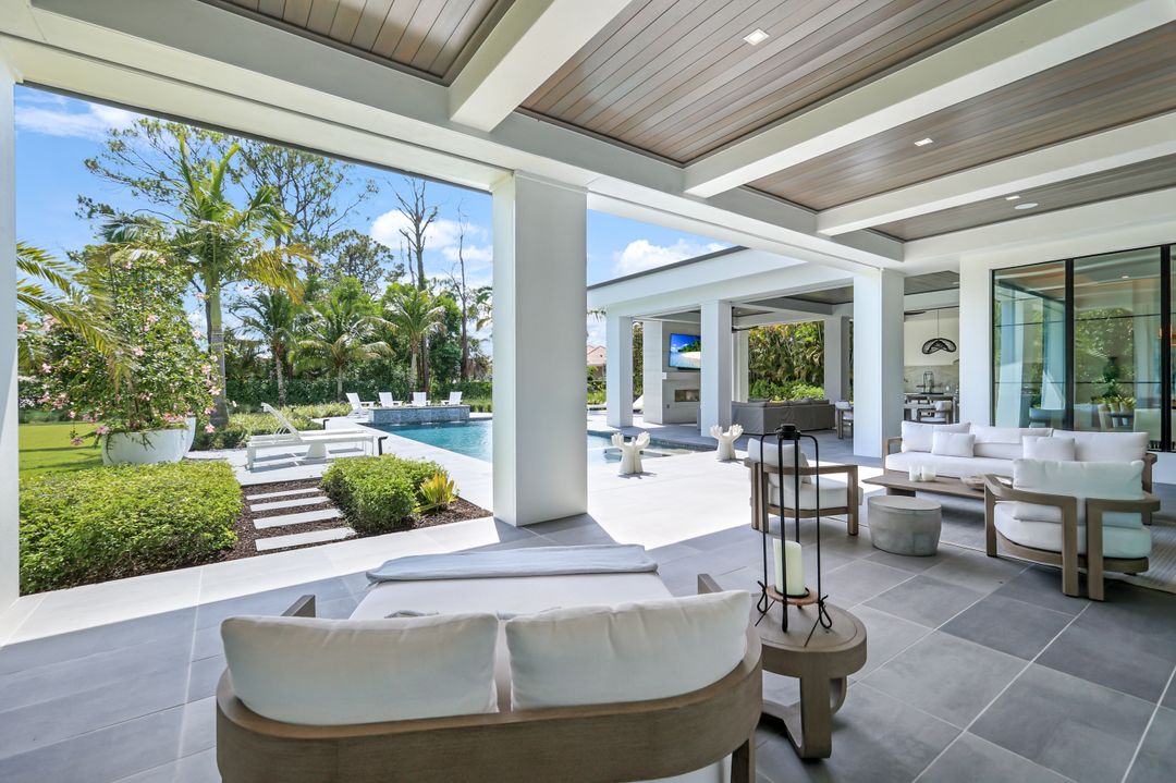 493 Carica Rd, Naples, FL 34108