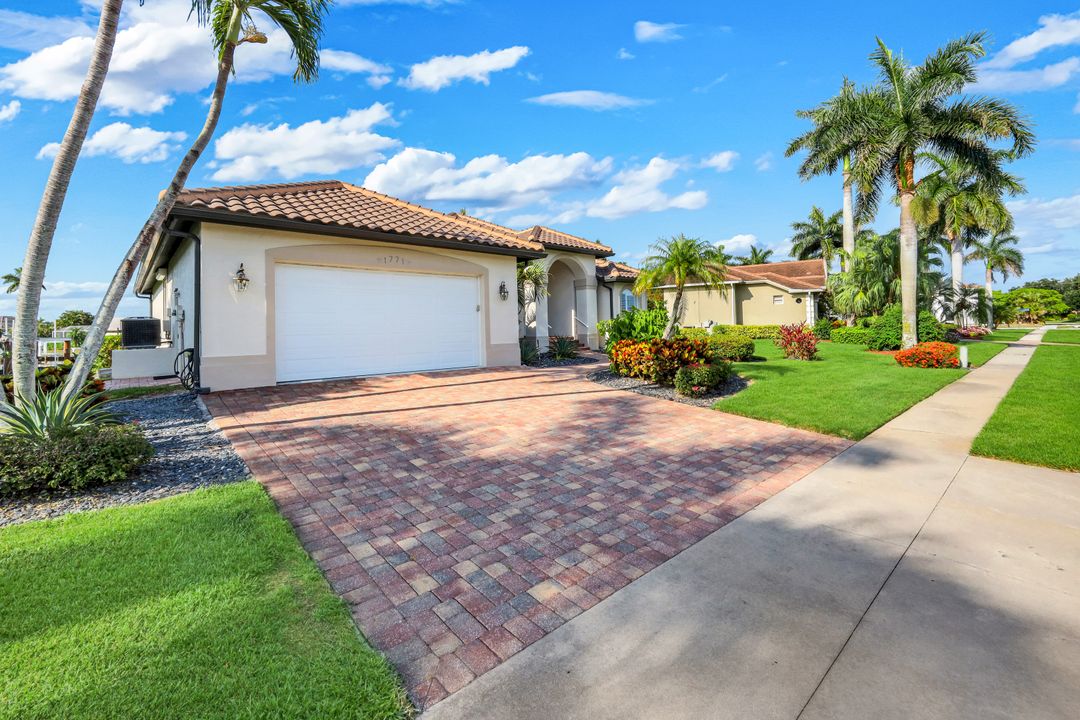 1771 Hummingbird Ct, Marco Island, FL 34145