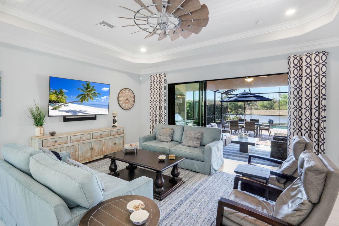 12639 Kinross Ln, Naples, FL 34120