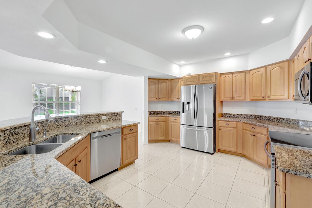 4327 SW 19th Ave, Cape Coral, FL 33914