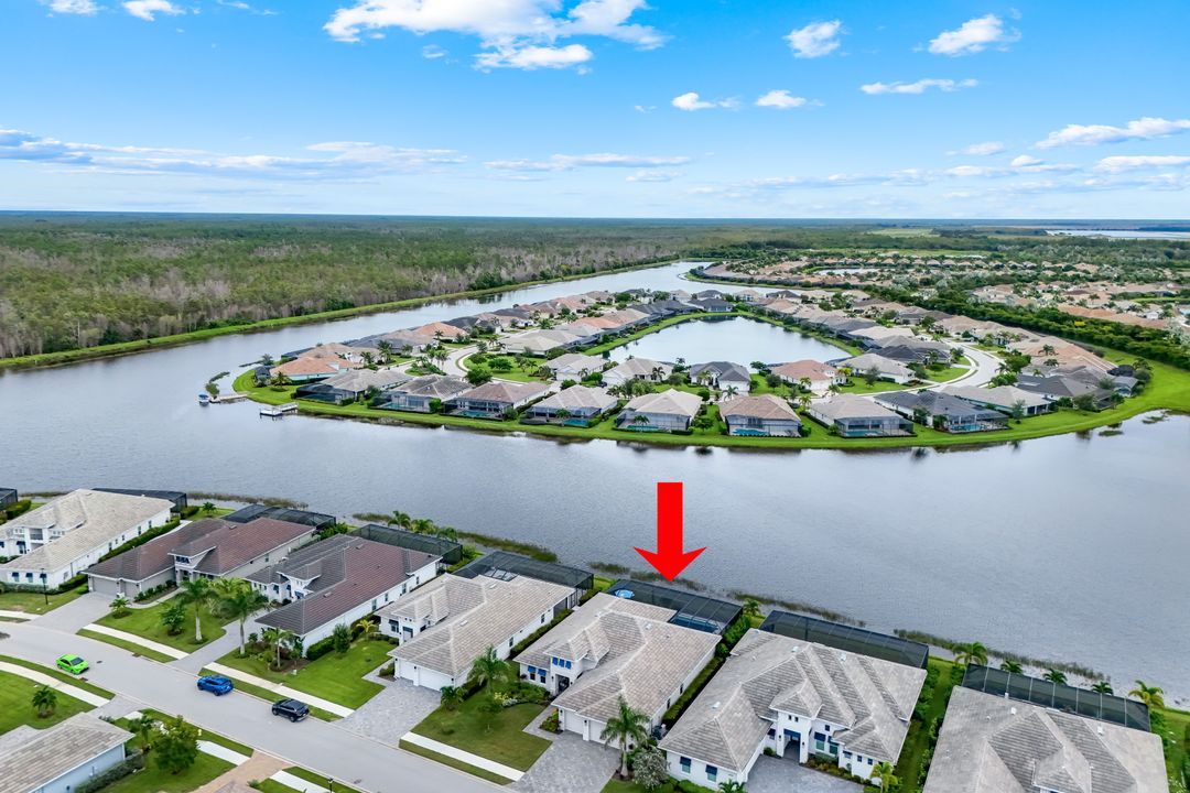 14386 Laguna Spgs Ln, Naples, FL 34114