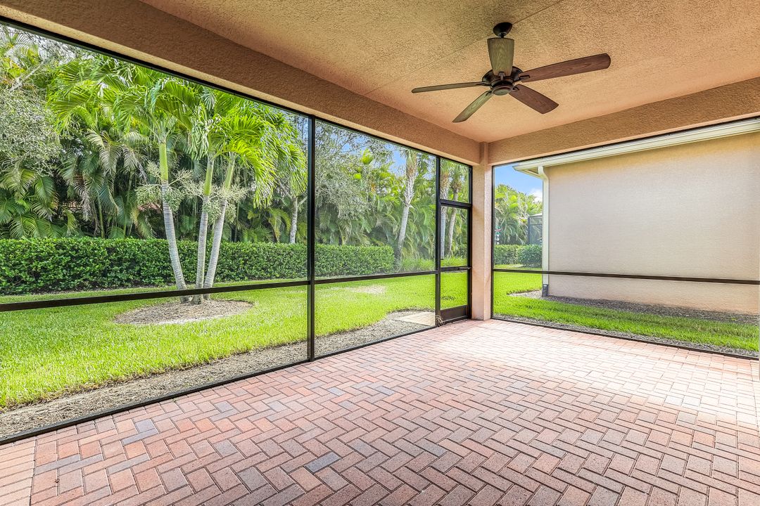 13644 Mandarin Cir, Naples, FL 34109