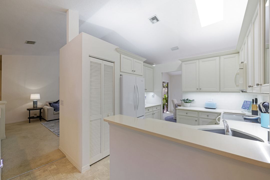 386 Emerald Bay Cir #G4, Naples, FL 34110